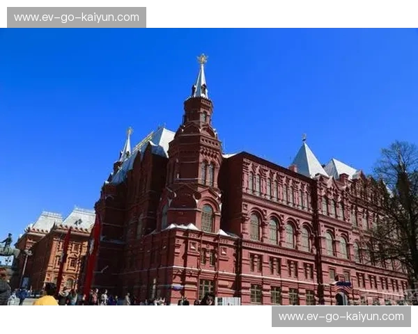 冰与火之歌：当“战斗民族”撞上“极简美学”，俄罗斯与日本的终极魅力对决